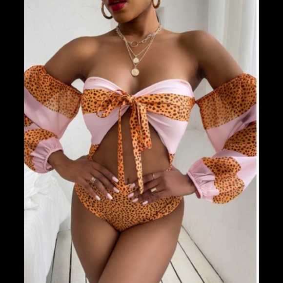 Stunning Swim Suit - Picture 3 of 10